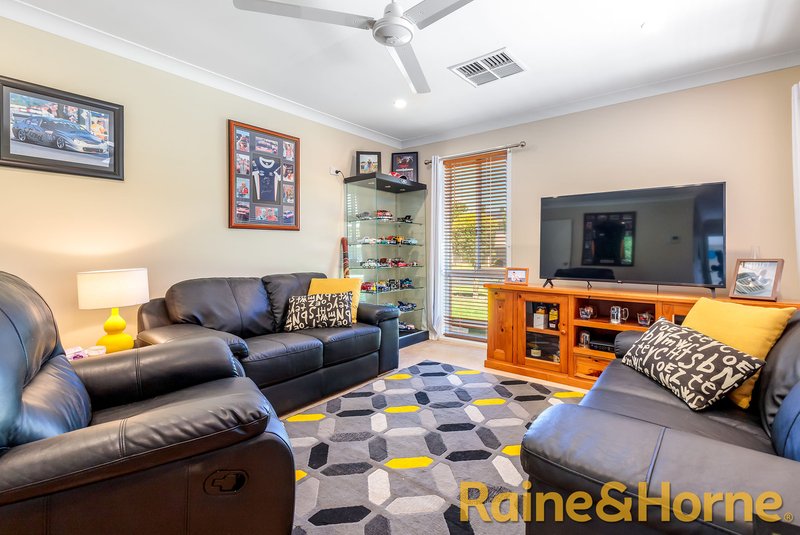 Photo - 14 Topaz Street, Dubbo NSW 2830 - Image 5