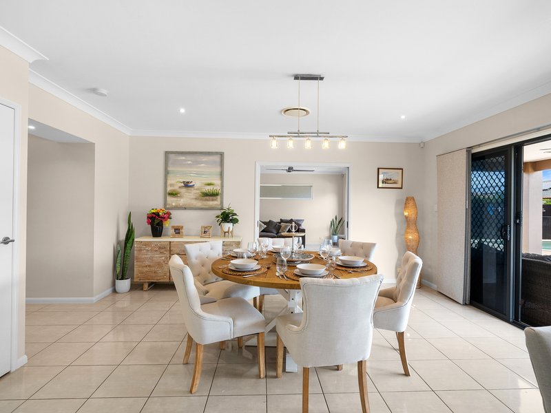 Photo - 14 Torello Crescent, Victoria Point QLD 4165 - Image 9