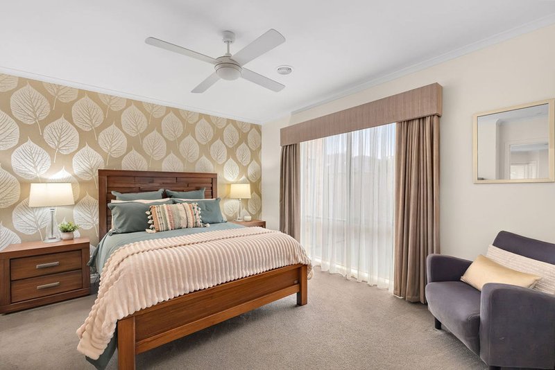 Photo - 14 Traminer Drive, Mount Martha VIC 3934 - Image 8