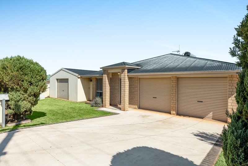 Photo - 14 Trapp Street, Rockville QLD 4350 - Image 12