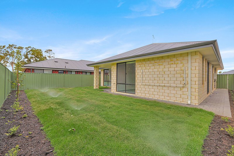 Photo - 14 Treasure Road, Henley Brook WA 6055 - Image 15