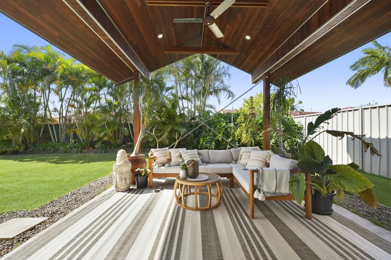 Photo - 14 Treeview Drive, Burleigh Waters QLD 4220 - Image 10