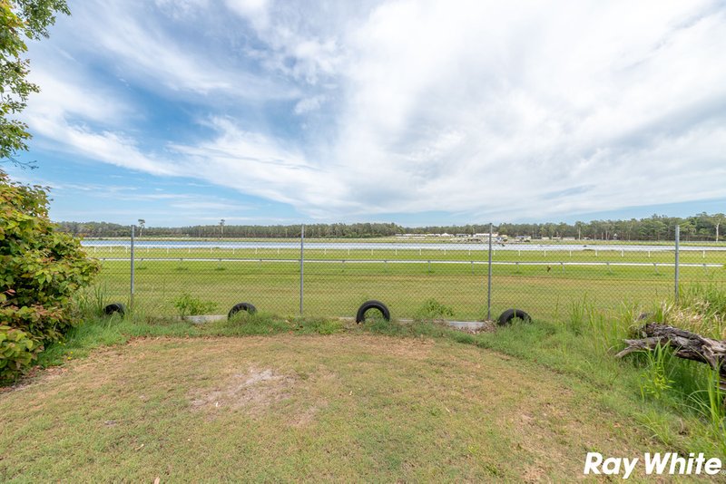 Photo - 14 Tulloch Road, Tuncurry NSW 2428 - Image 5