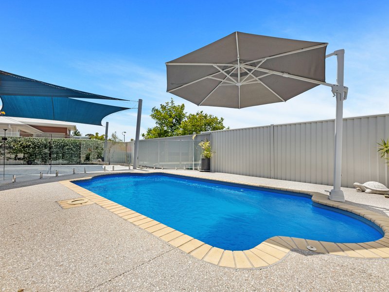 Photo - 14 Turnbull Court, Urangan QLD 4655 - Image 3