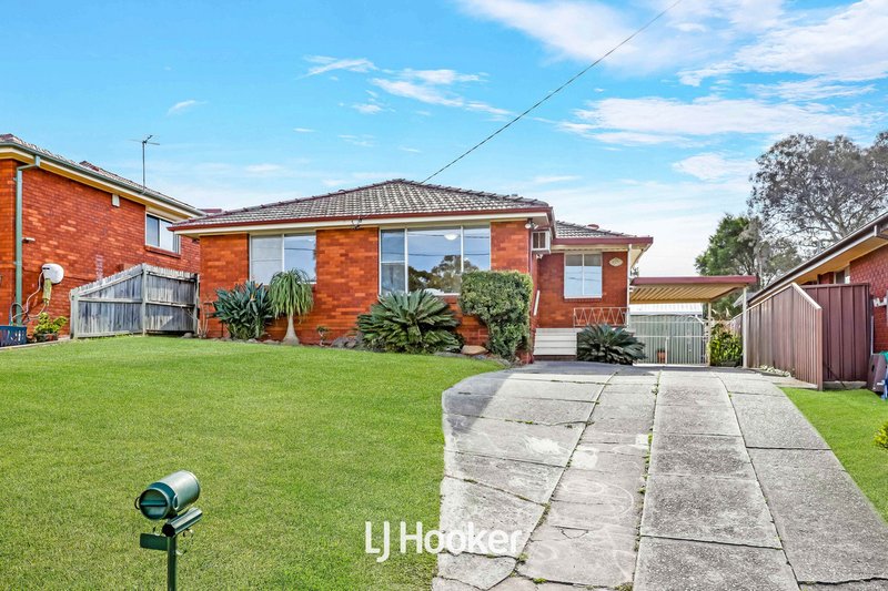 14 Valencia Crescent, Toongabbie NSW 2146