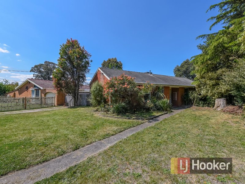 14 Valerie Drive, Cranbourne VIC 3977