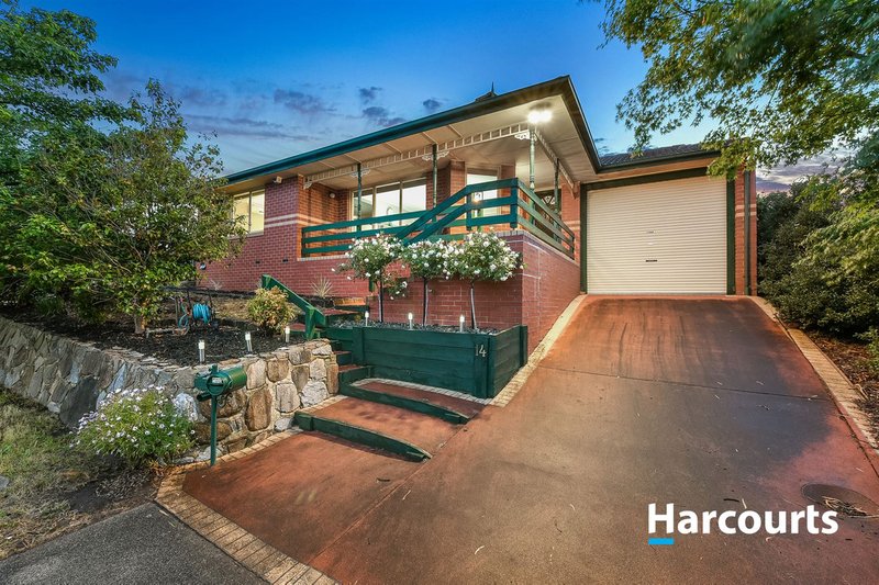 14 Valley View Crescent, Berwick VIC 3806