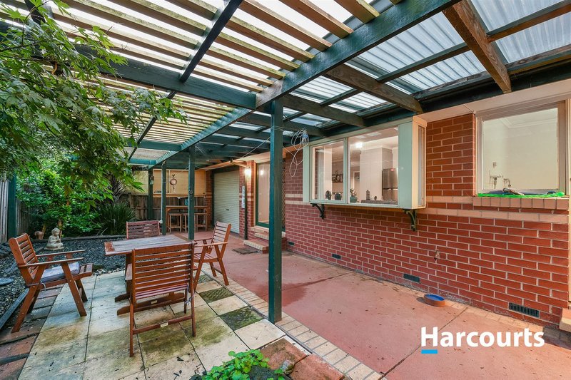 Photo - 14 Valley View Crescent, Berwick VIC 3806 - Image 15