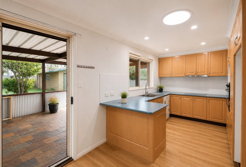 Photo - 14 Valparaiso Avenue, Toongabbie NSW 2146 - Image 5