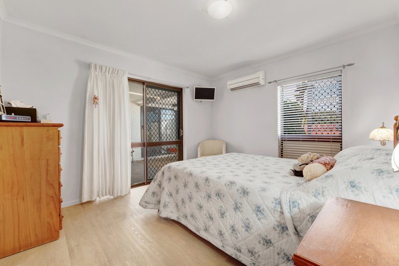 Photo - 14 Van Dieman Crescent, Springwood QLD 4127 - Image 3