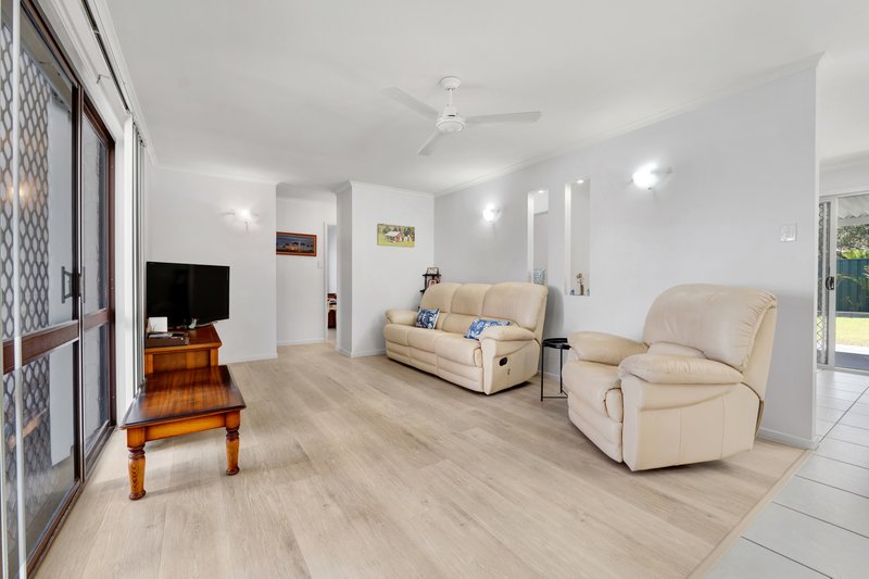 Photo - 14 Van Dieman Crescent, Springwood QLD 4127 - Image 10