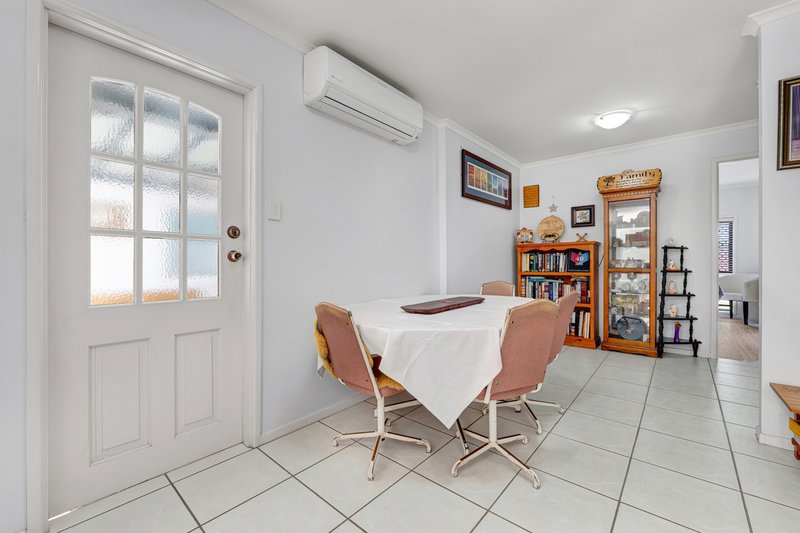Photo - 14 Van Dieman Crescent, Springwood QLD 4127 - Image 11