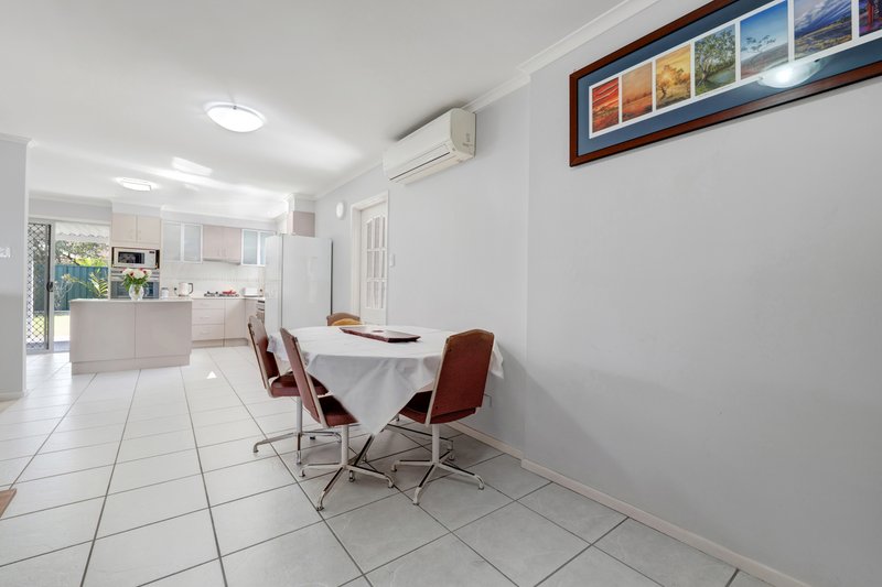 Photo - 14 Van Dieman Crescent, Springwood QLD 4127 - Image 14