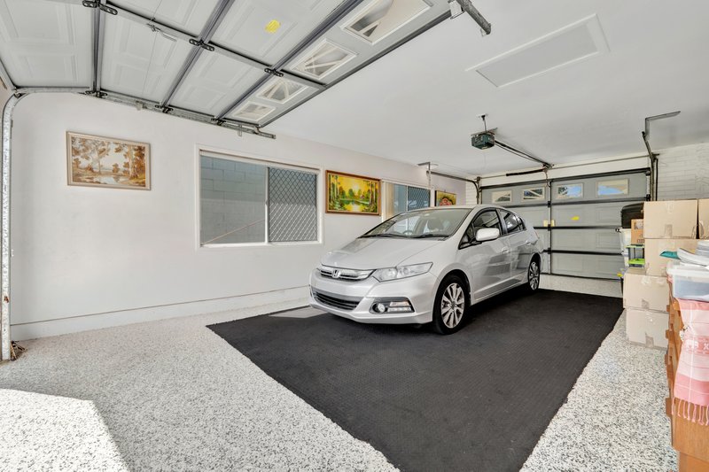 Photo - 14 Van Dieman Crescent, Springwood QLD 4127 - Image 15