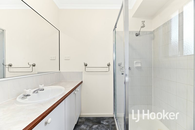 Photo - 14 Van Haaster Grove, Skye VIC 3977 - Image 11