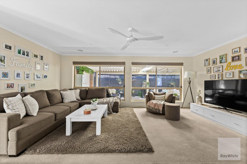 Photo - 14 Velvet Avenue, Bundoora VIC 3083 - Image 4