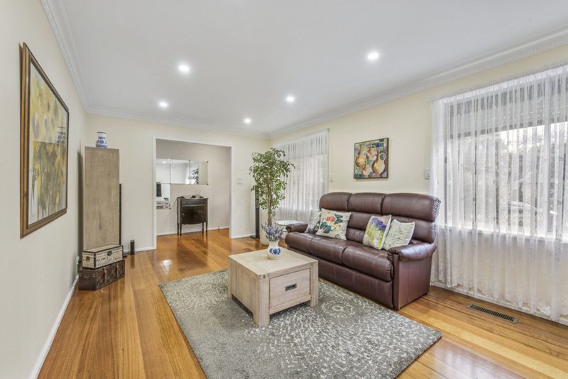 Photo - 14 Venetian Court, Croydon VIC 3136 - Image 4