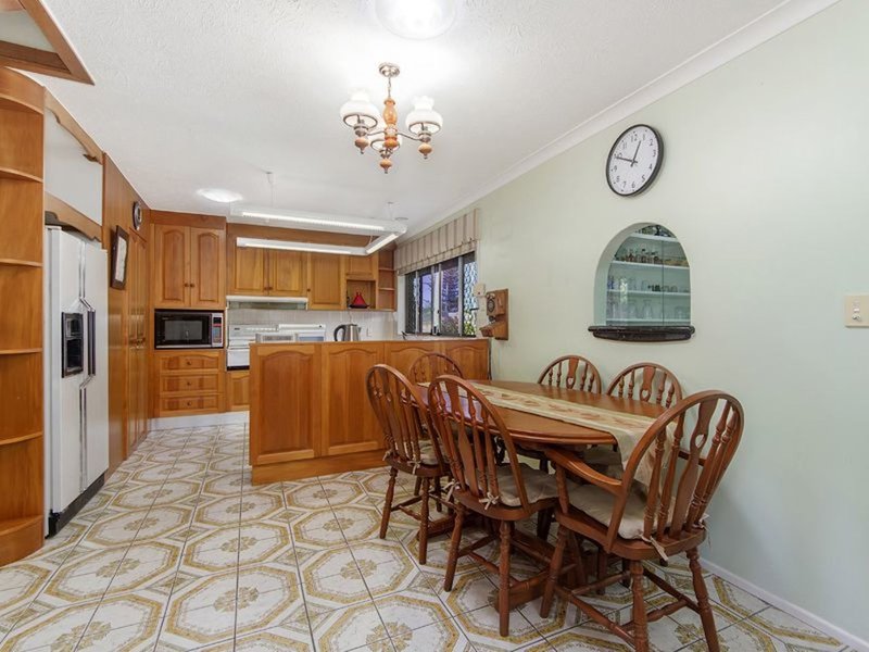 Photo - 14 Verona Avenue, Surfers Paradise QLD 4217 - Image 5