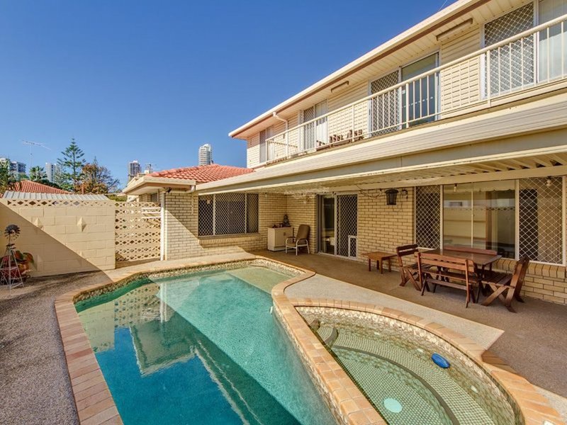 Photo - 14 Verona Avenue, Surfers Paradise QLD 4217 - Image 11