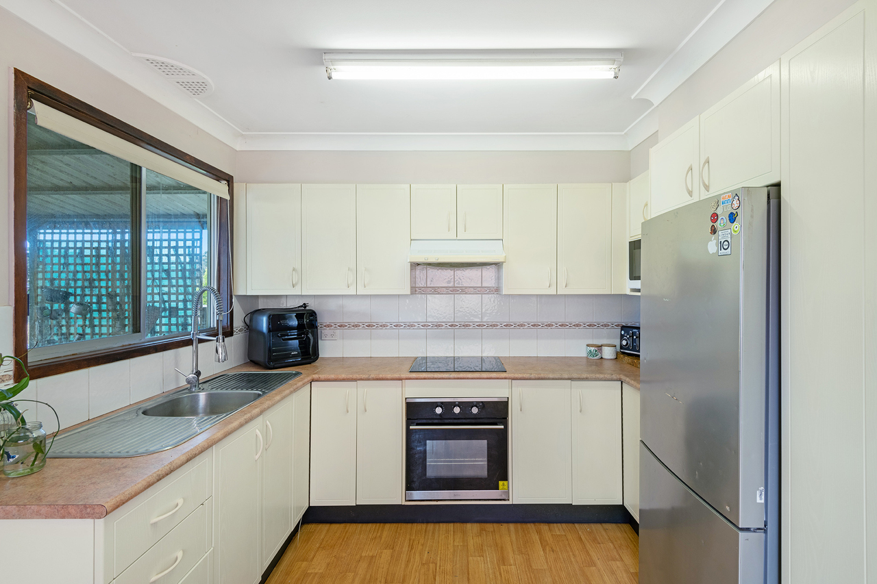 14 VICKERY AVENUE, Sanctuary Point NSW 2540 - Image 5