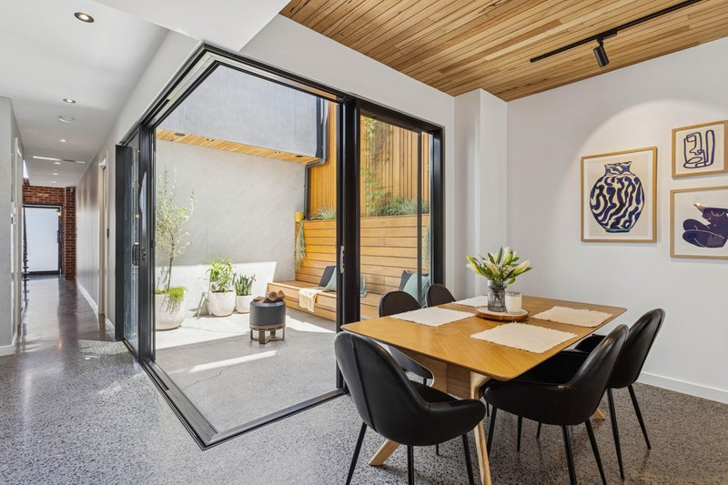 Photo - 14 Victoria Parade, Mawson Lakes SA 5095 - Image 4