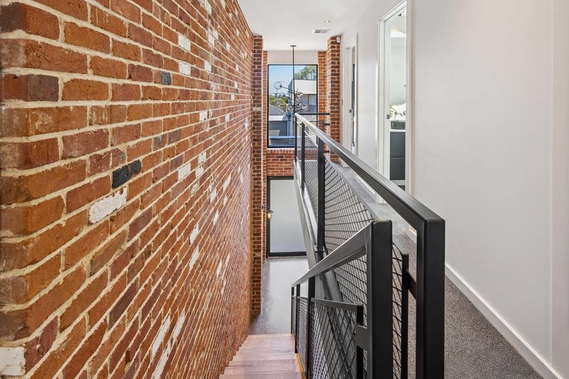 Photo - 14 Victoria Parade, Mawson Lakes SA 5095 - Image 9