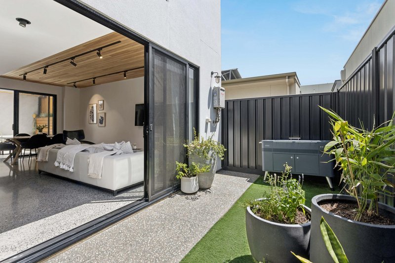 Photo - 14 Victoria Parade, Mawson Lakes SA 5095 - Image 16