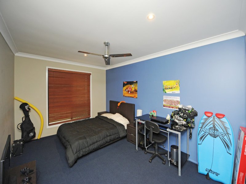 Photo - 14 Viewpoint Way, New Auckland QLD 4680 - Image 10