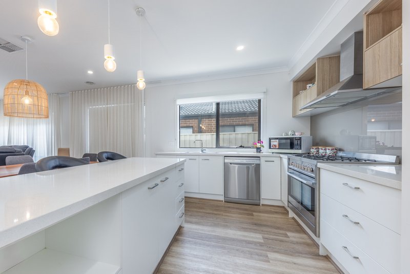 Photo - 14 Vignette Road, Diggers Rest VIC 3427 - Image 4