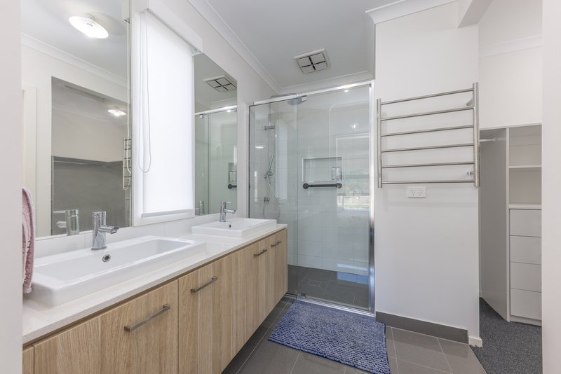Photo - 14 Vignette Road, Diggers Rest VIC 3427 - Image 11