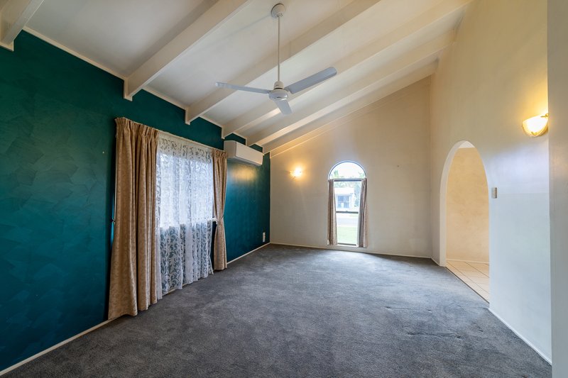 Photo - 14 Viola Street, Glenella QLD 4740 - Image 3