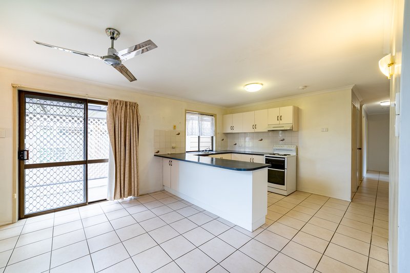 Photo - 14 Viola Street, Glenella QLD 4740 - Image 5