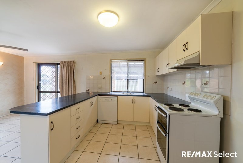 Photo - 14 Viola Street, Glenella QLD 4740 - Image 2