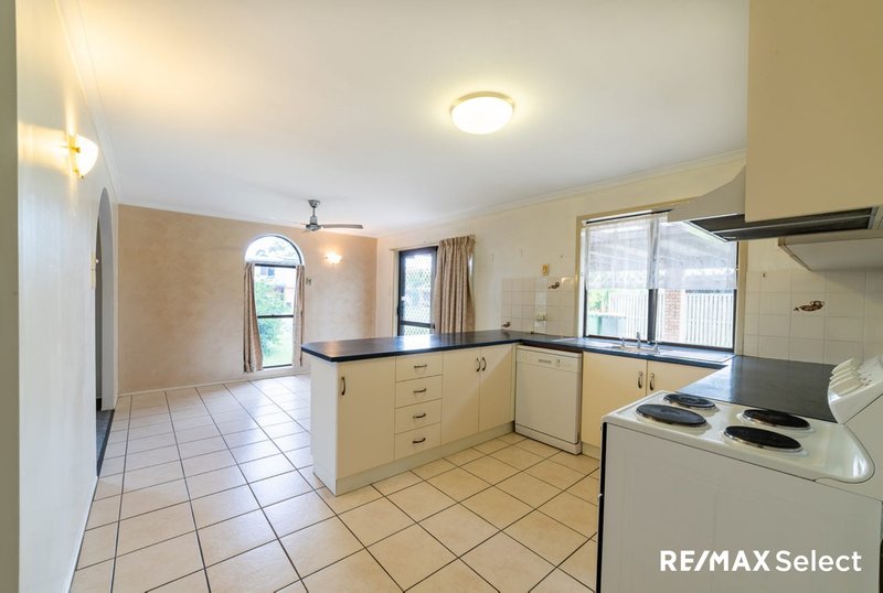 Photo - 14 Viola Street, Glenella QLD 4740 - Image 3