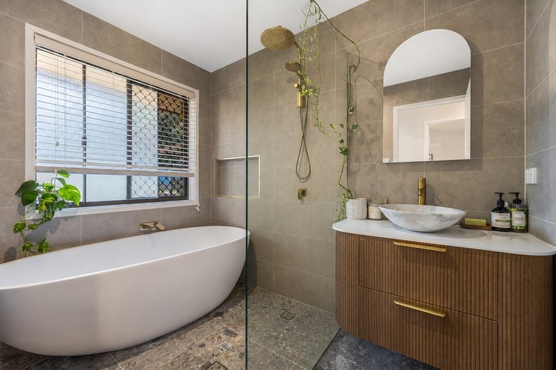 Photo - 14 Wade Court, Lawnton QLD 4501 - Image 2
