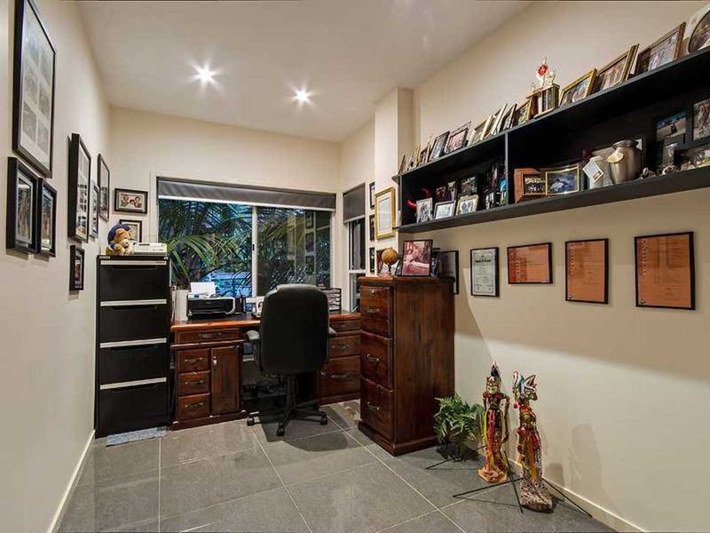 Photo - 14 Waitara Place, Robina QLD 4226 - Image 13