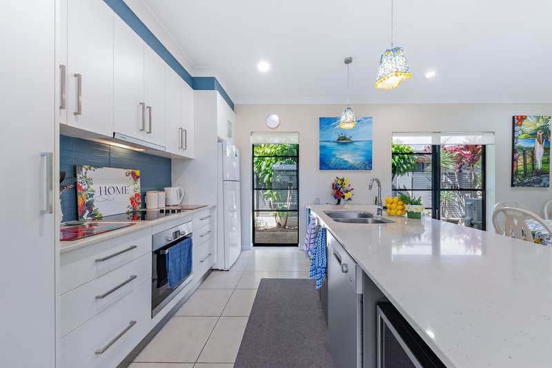Photo - 14 Waite Creek Court, Cannonvale QLD 4802 - Image 6