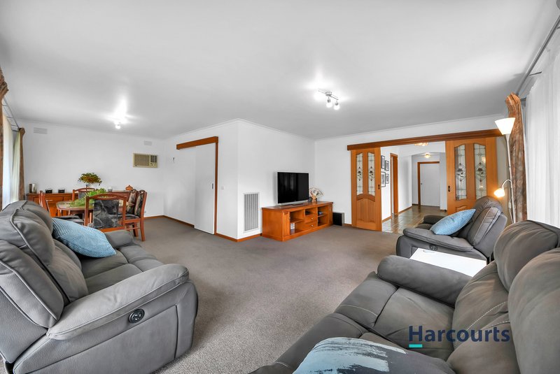 Photo - 14 Walbrook Drive, Vermont South VIC 3133 - Image 5