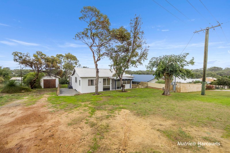 Photo - 14 Walebing Way, Guilderton WA 6041 - Image 3