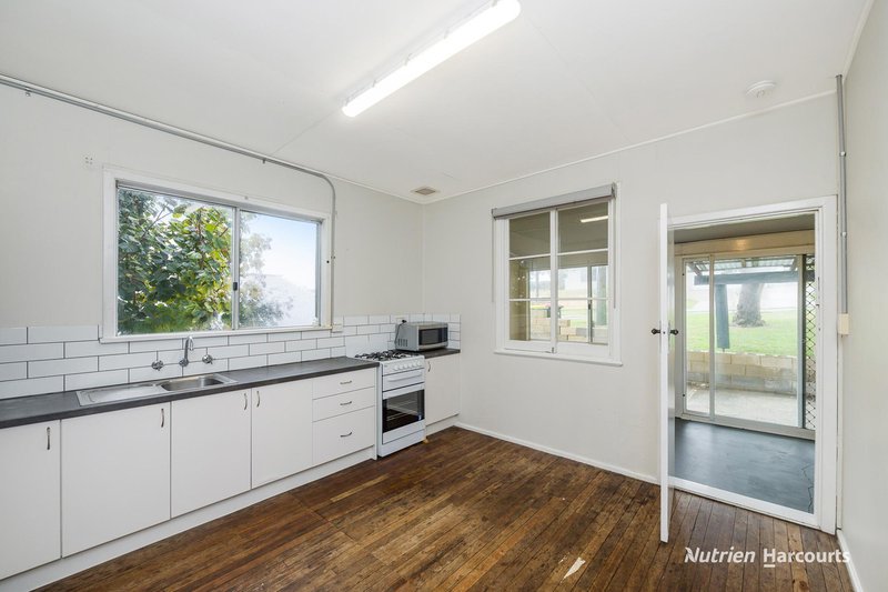 Photo - 14 Walebing Way, Guilderton WA 6041 - Image 6