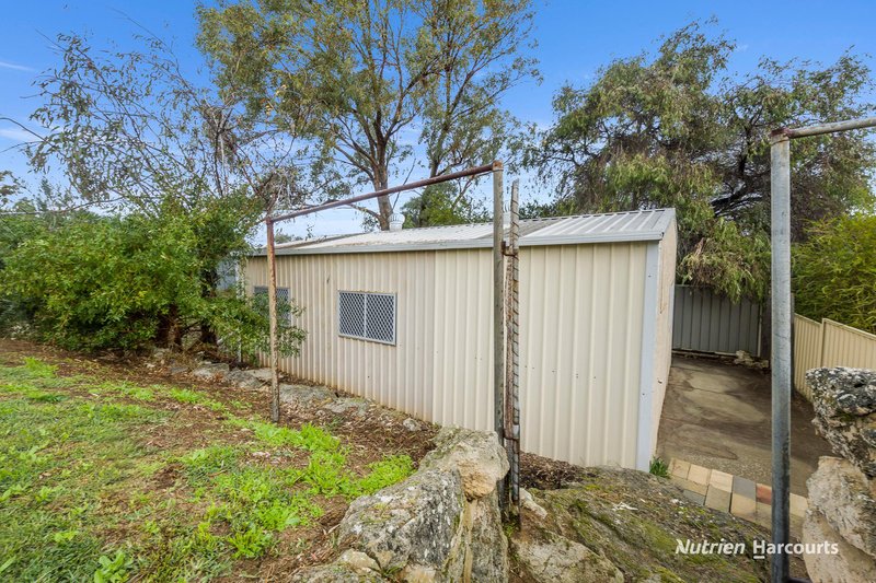 Photo - 14 Walebing Way, Guilderton WA 6041 - Image 17