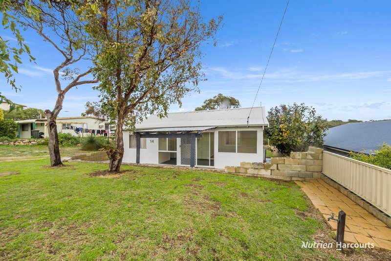 Photo - 14 Walebing Way, Guilderton WA 6041 - Image 19