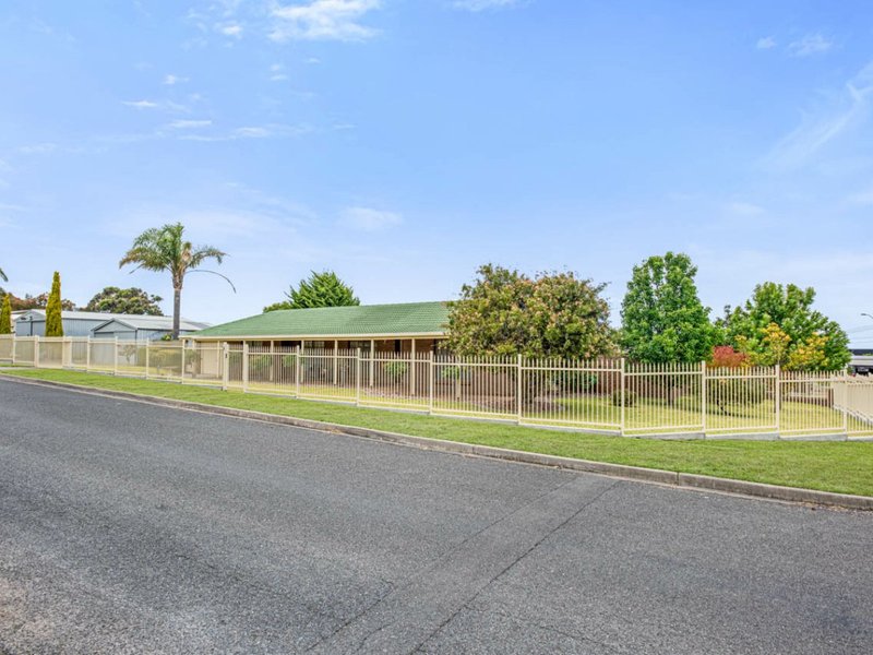 Photo - 14 Walker Street, Hayborough SA 5211 - Image 3