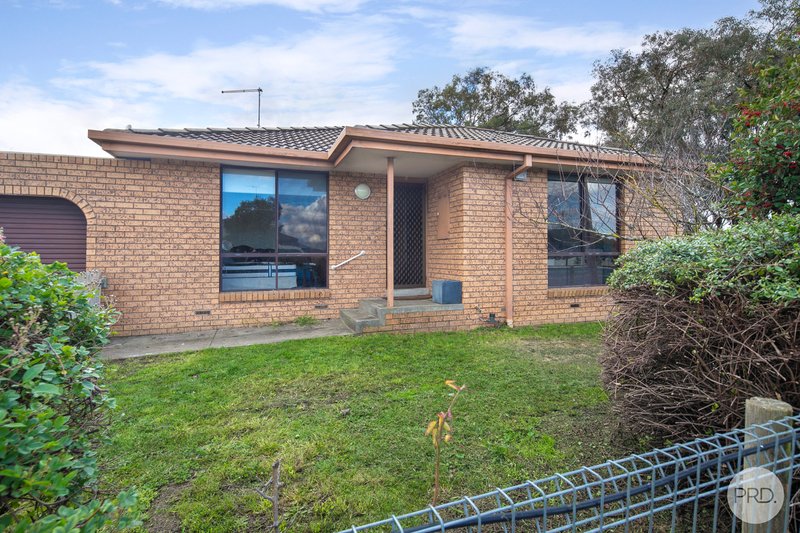 Photo - 1/4 Wall Street, Sebastopol VIC 3356 - Image 1
