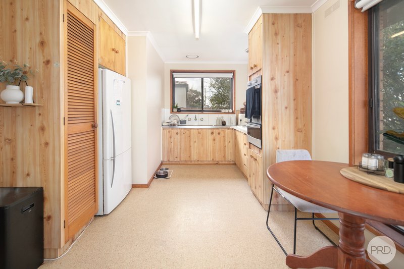 Photo - 1/4 Wall Street, Sebastopol VIC 3356 - Image 6