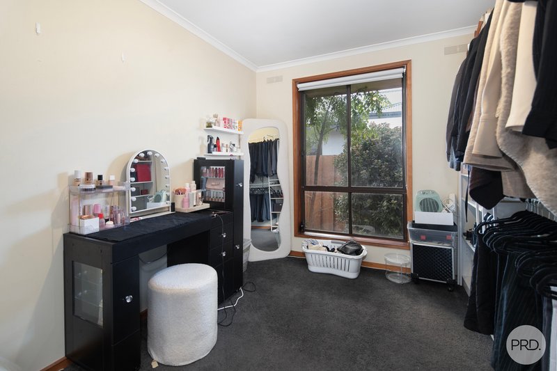 Photo - 1/4 Wall Street, Sebastopol VIC 3356 - Image 9