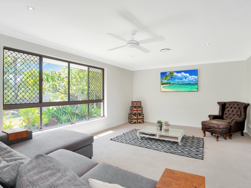 Photo - 14 Wallaby Drive, Mudgeeraba QLD 4213 - Image 8