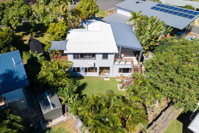 Photo - 14 Wambiri Street, Cannonvale QLD 4802 - Image 6