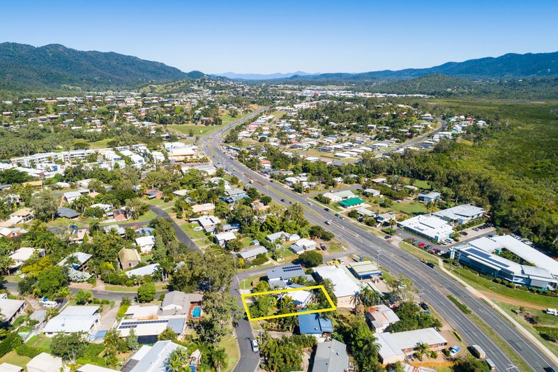 Photo - 14 Wambiri Street, Cannonvale QLD 4802 - Image 31