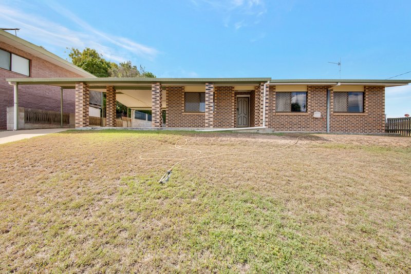 Photo - 14 Waratah Street, Kin Kora QLD 4680 - Image 2